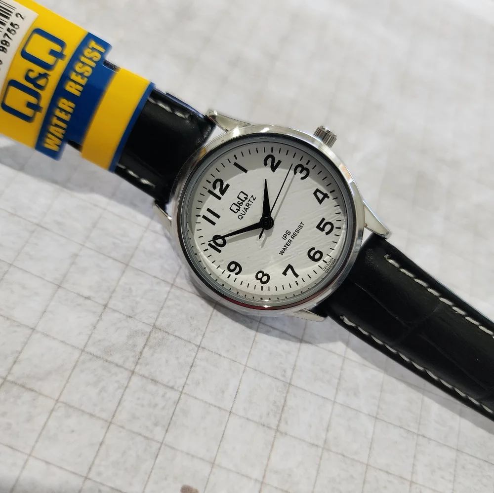 Ladies basic watch - Picture 2 of 6